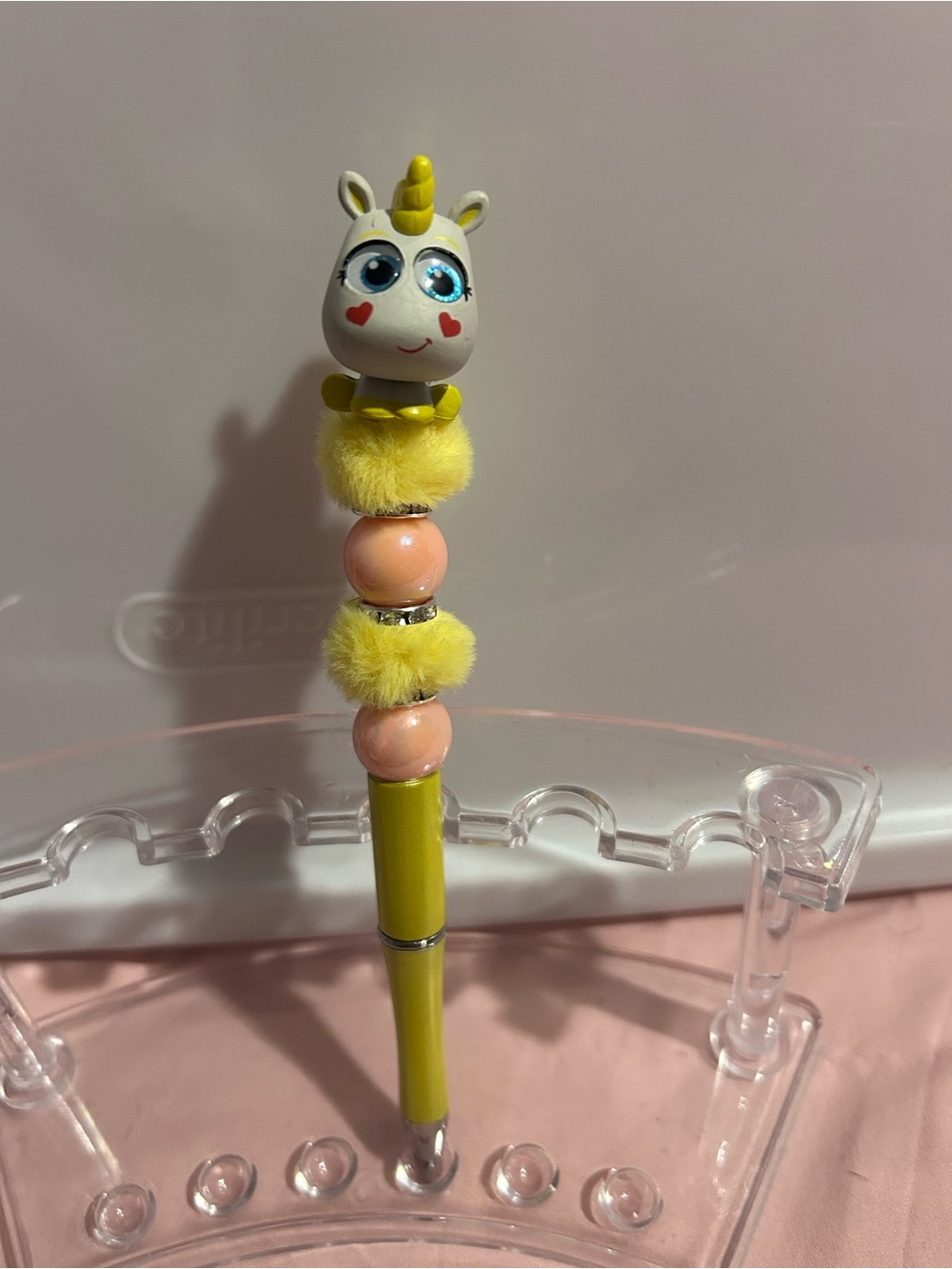 Disney Doorable buttercup beaded pen